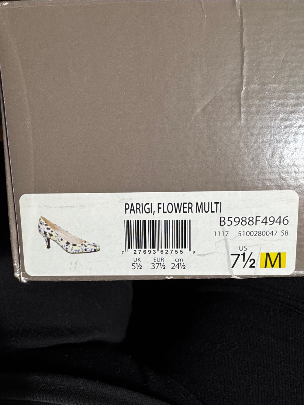 LifeStride Parigi pumps with colorful yellow blue black purple floral print. - Picture 11 of 11